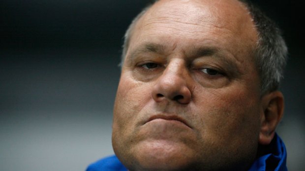 Fulham manager Martin Jol has been accused of having issues with his players.