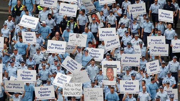 Thousands of police officers protest in Sydney today.