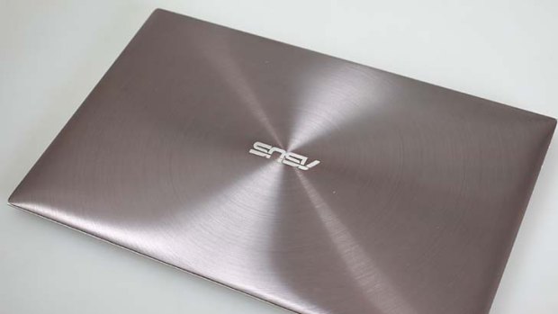 Brushed metal design ... the Asus Ultrabook.
