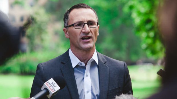 "You'd need to be an economic Luddite to continue with the current policy": Richard Di Natale.