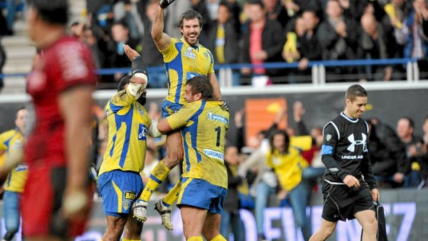 Clermont's Australian fly-half Brock James celebrates after kicking a penalty to defeat Toulon.