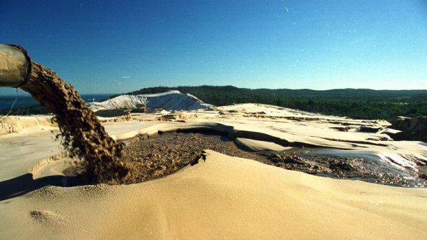 Stradbroke Sand miners Sibelco's dealings with the LNP Government should be scrutinised, a prominent lawyer has argued. 