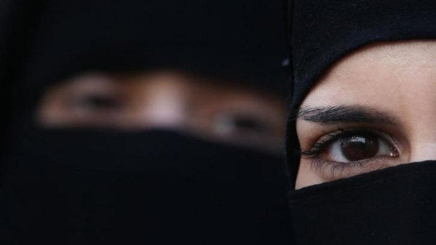 No threat: Banning the burqa would be bad for security, an ASIO report says.