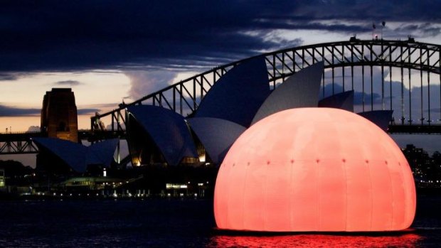 "To see that massive balloon rise up as the sun was just spectacular," Draxl says of Madama Butterfly at the Harbour last year.