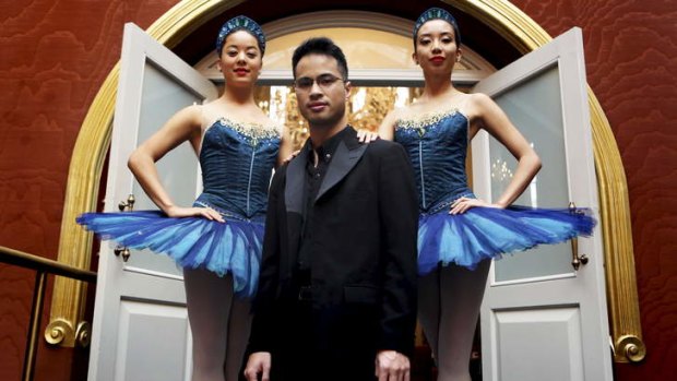 Grand performance: Pianist Hoang Pham with ballerinas Karen Nanasca and Jill Ogai at the Queen Victoria Building.