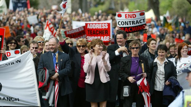 Mary Bluett (centre) on the march in 2002.