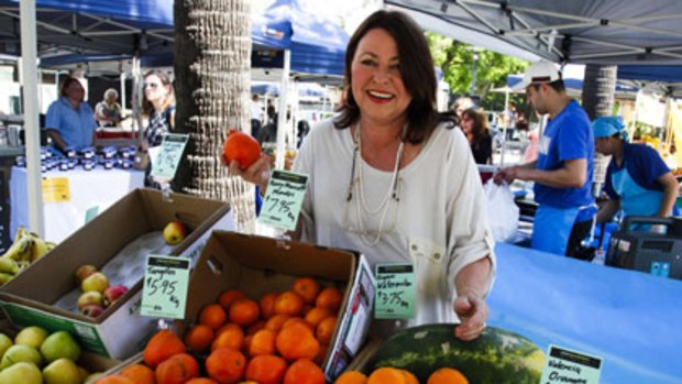"I don't think Sydney's really big enough" ... Elizabeth Taylor at her Double Bay produce market.
