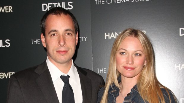 Then there were five ... Sarah Wynter and husband Details magazine editor Dan Peres.