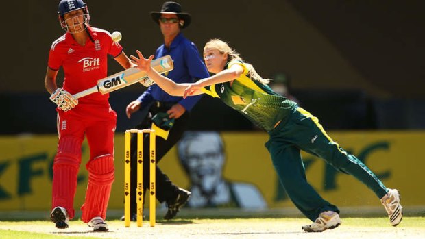 Dual international Ellyse Perry will play against Canberra twice in a week in both soccer and cricket.