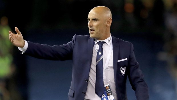 MELBOURNE, AUSTRALIA - FEBRUARY 04: Victory coach Kevin Muscat gestures during the round 18 A-League match between Melbourne Victory and Melbourne City FC at Etihad Stadium on February 4, 2017 in Melbourne, Australia. (Photo by Robert Cianflone/Getty Images)