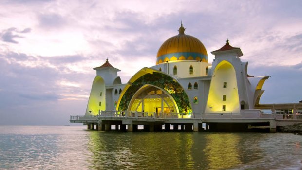 Magic: the Selat Melaka Mosque.