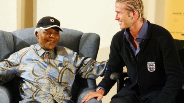 Nelson Mandela meets with David Beckham  in Johannesburg in 2003.