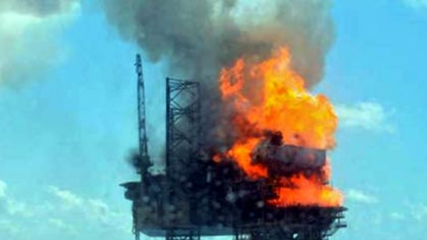 Fire on the West Atlas drilling rig and the Montara wellhead platform.