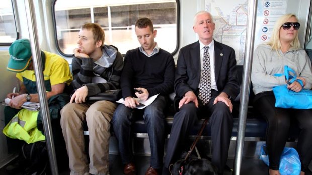 The Disability Discrimination Commissioner, Graeme Innes, who is blind, is filing a discrimination claim against Railcorp because train drivers are not being forced to announce the station stops.