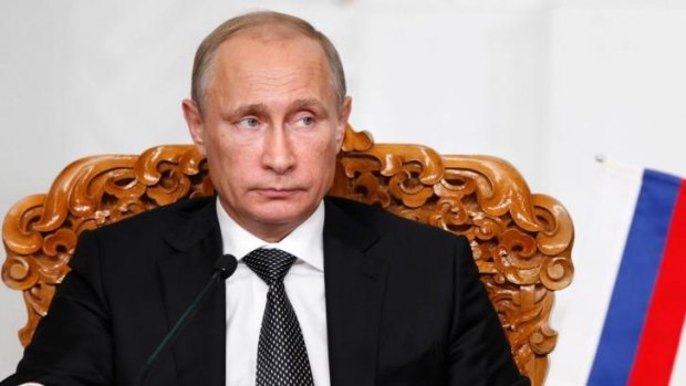 President Vladimir Putin pledges not to  restrict internet access for Russians.