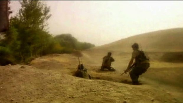 A patrol of some 15 Australians encountered a Taliban group during a recce through Derapet, about 20 kilometres west of Tarin Kowt.