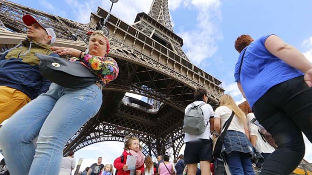 Apps are helping tourists see Paris from a different perspective.