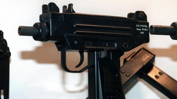 The Uzi is a machine gun that comes in two versions - a handgun and a long gun. 