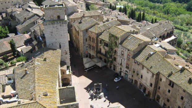 Sing or swim: RelaxSing's choral singing tour in San Gimignano, Tuscany.