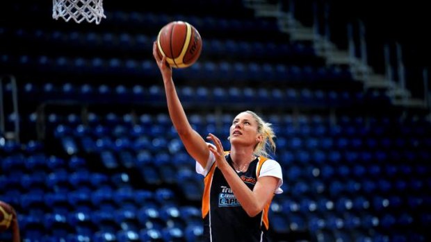 Lauren Jackson will return to the Canberra Capitals on Tuesday.