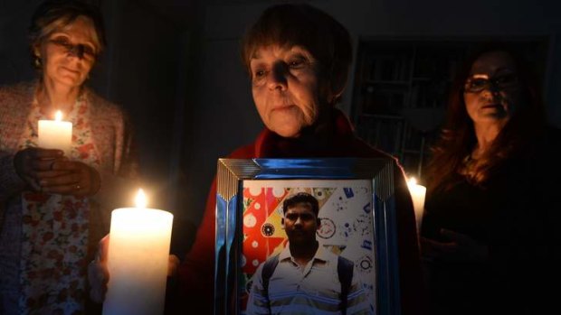 Remembrance: Leo's Australian ''mum'' Cathie Bond (centre), Sue Longmore and Veronika Quinton.