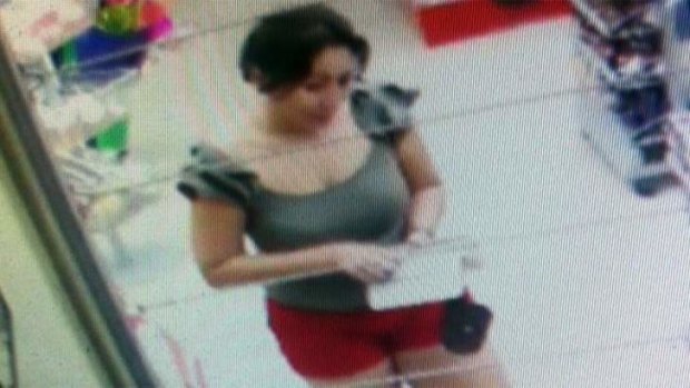 Missing Gold Coast woman Novy Chardon seen in CCTV footage shortly before her disappearance.
