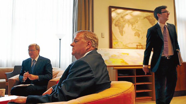 Kevin Rudd, Kim Beazley and Alistair Jordan in the Prime Ministers Office.