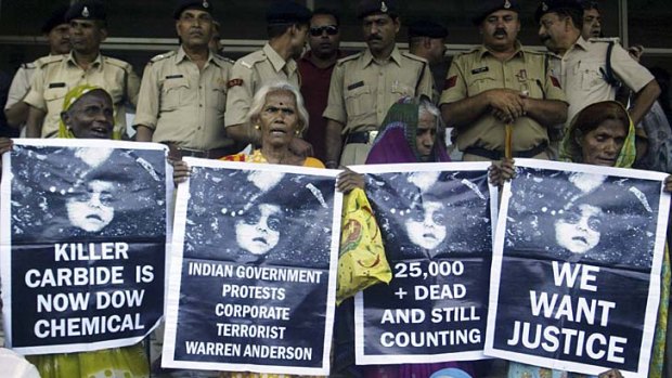 Tragedy &#8230; victims of the Bhopal gas leak demonstrate outside a court in Bhopal, India, in 2010. Today, people are still calling for justice.