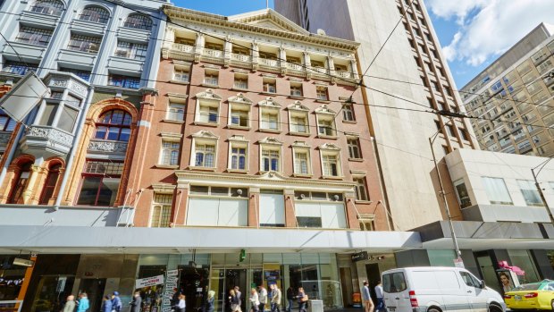 The home of an upmarket opal retailer at 63 Elizabeth Street has sold for $1.65 million.