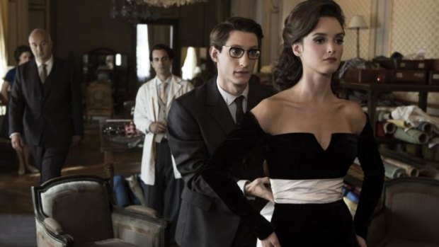 Artist at work: Yves Saint Laurent (played by Pierre Niney)  with Victoire Doutreleau (Charlotte Le Bon).