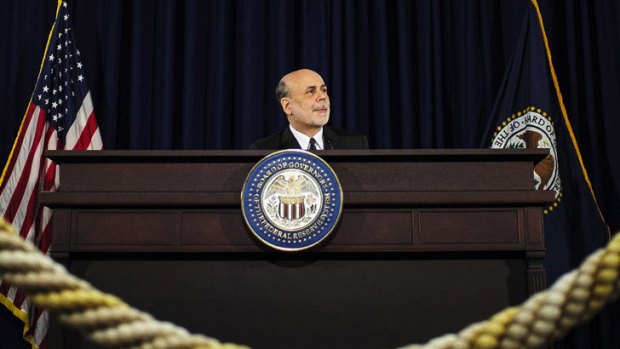 The man in the middle: Ben Bernanke.