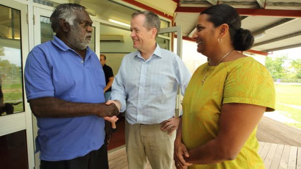 Opposition Leader Bill Shorten and NT Senator Nova Peris meet Gumatj leader Galluruy Yunupingu.