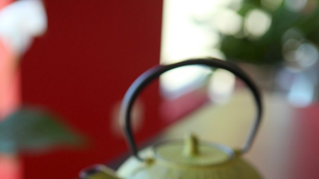 Natural weight loss aid ... study finds green tea slows weight gain.