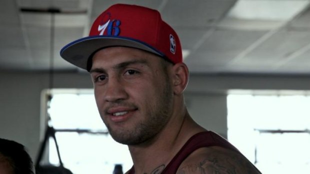 Sydney Roosters have signed former NSW and Canberra three-quarter Blake Ferguson for the 2015 season.