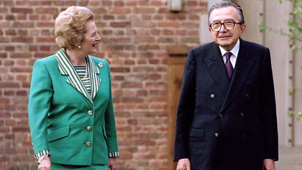 Giulio Andreotti meeting with then British Prime minister Margaret Thatcher in 1990