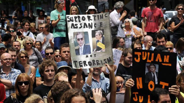 Australians rally in support of Assange in Sydney.