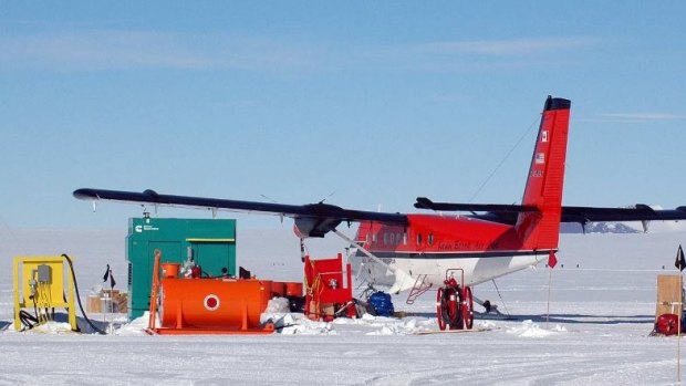 A Twin Otter plane.