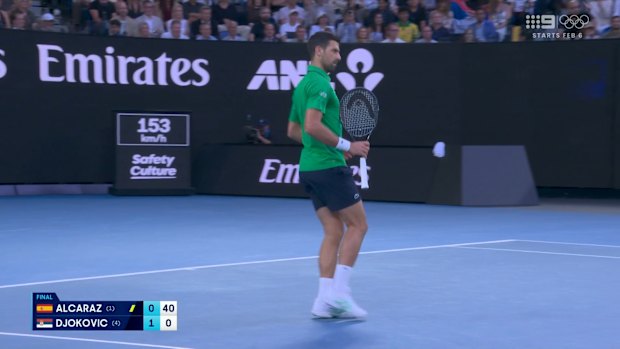Djokovic hammers home 'sizzling' forehand