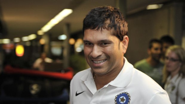 Seven members of the Indian cricket team arrived at Melbourne Airport, among them the legendary Sachin Tendulkar.
