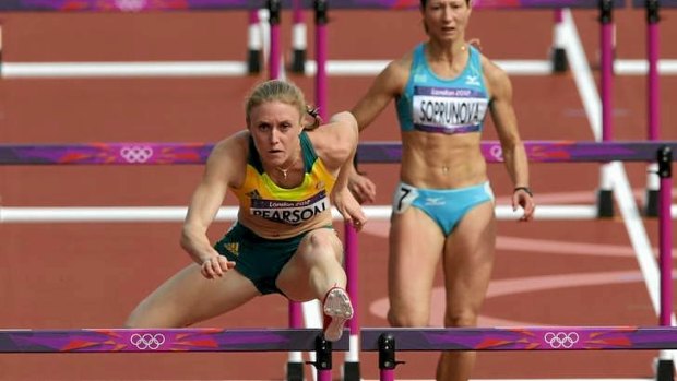 Sally Pearson wins her 100m hurdles heat in 12.57 seconds at the London Olympics.