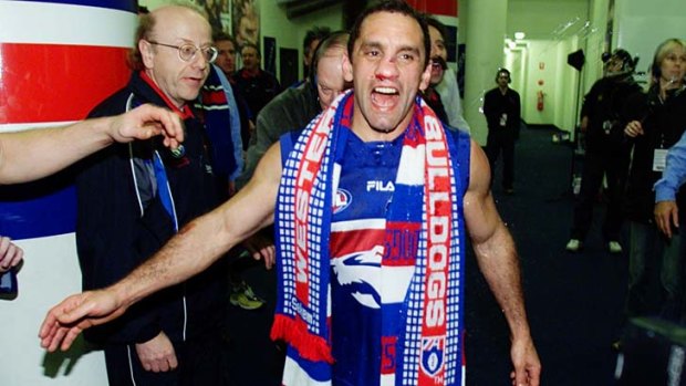 Tony Liberatore after his final Bulldogs game in 2002.