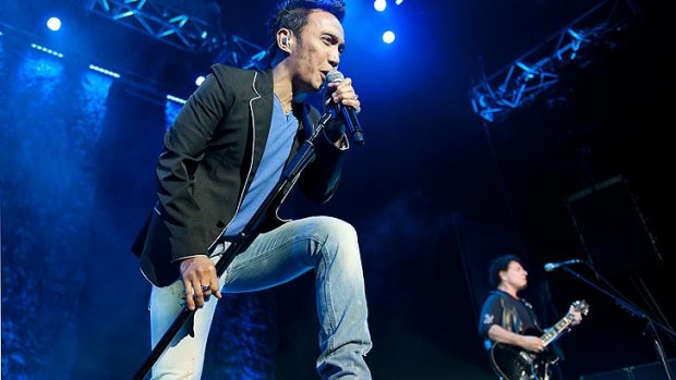 Journey lead singer Arnel Pineda was undone by poor sound on Thursday night. Whether that was the fault of the band or the venue is still to be determined.