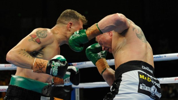 Danny Green takes on Shane Cameron for the IBO cruiserweight title.