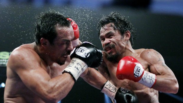 Bluff called ... Manny Pacquiao (R).
