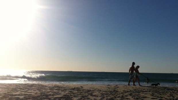 Perth beach-goers are going to have at least one more warm and sunny weekend - with good weather forecast for the Easter break.