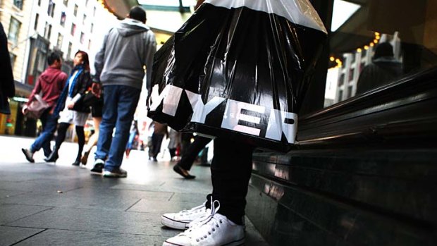 Myer has teamed up with the Commonwealth Bank for a fresh customer loyalty scheme.