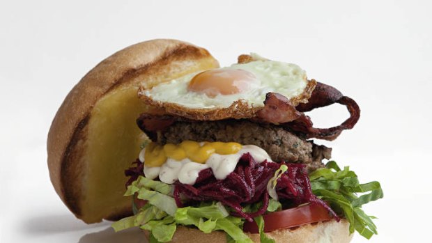 Gafe Giulia's hamburger with bacon and egg.