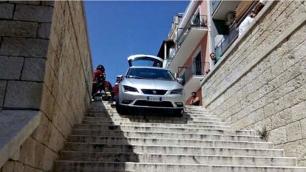 Satnav guides family's rental car to a staircase in Bari.