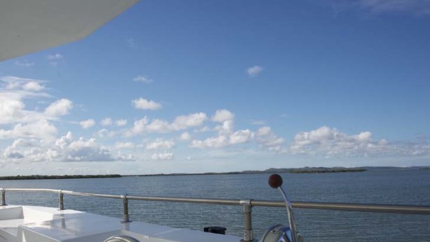 Houseboat on Broadwater.