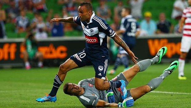 Veteran Archie Thompson makes his presence felt, opening the scoring against the Wanderers in Melbourne on Tuesday.